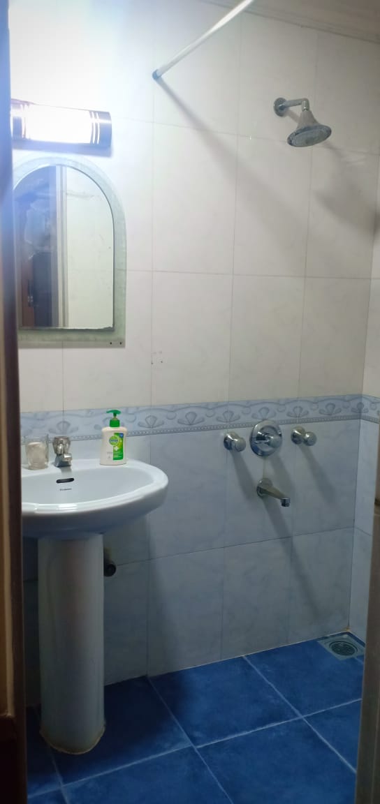 Master Bathroom - Kingston Building, Andheri West