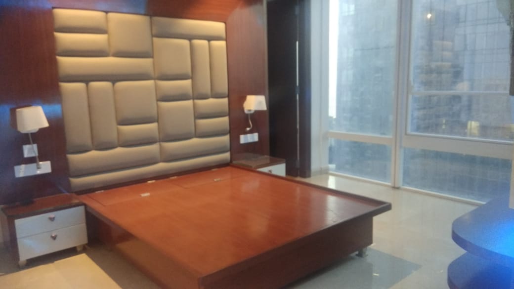 Master Bedroom - Indiabulls Blu, Worli