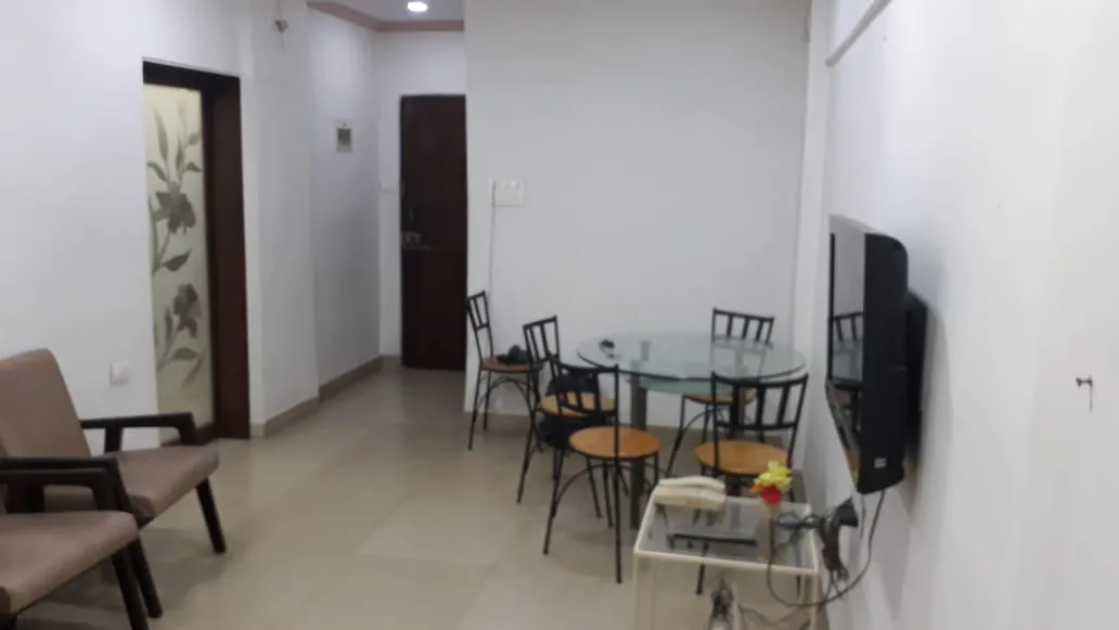 2 BHK Flats on Rent in Golden Palace, Bandra West