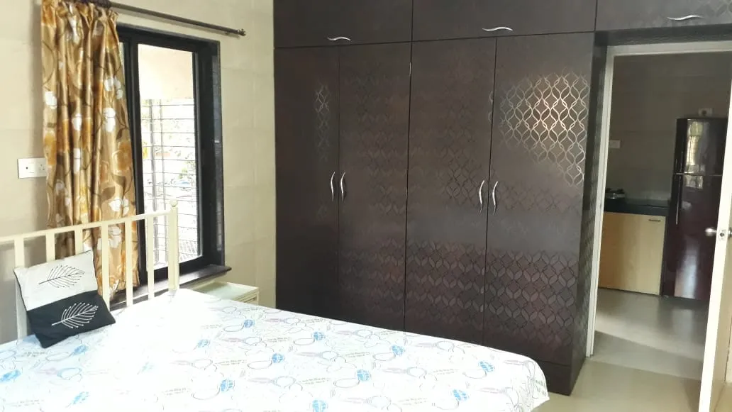 2 BHK Flats on Rent in Golden Palace, Bandra West