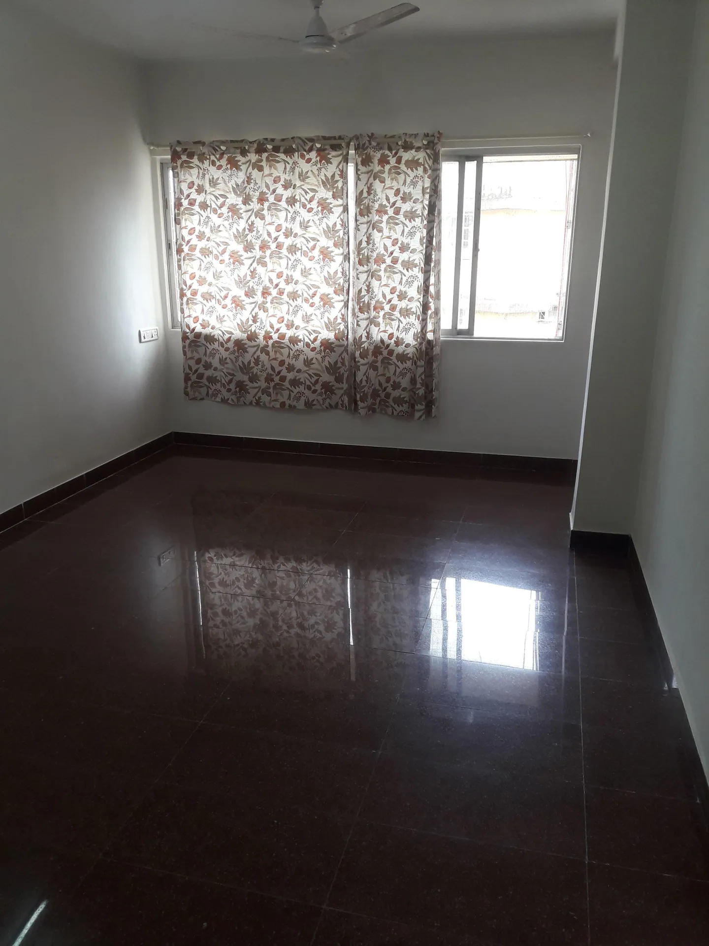 2 BHK Flats on Rent in Rizvi Link Apartment, Bandra West