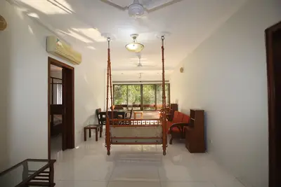 2 BHK Grand Canyon, Bandra West — for Rent — photo 5 thumbnail