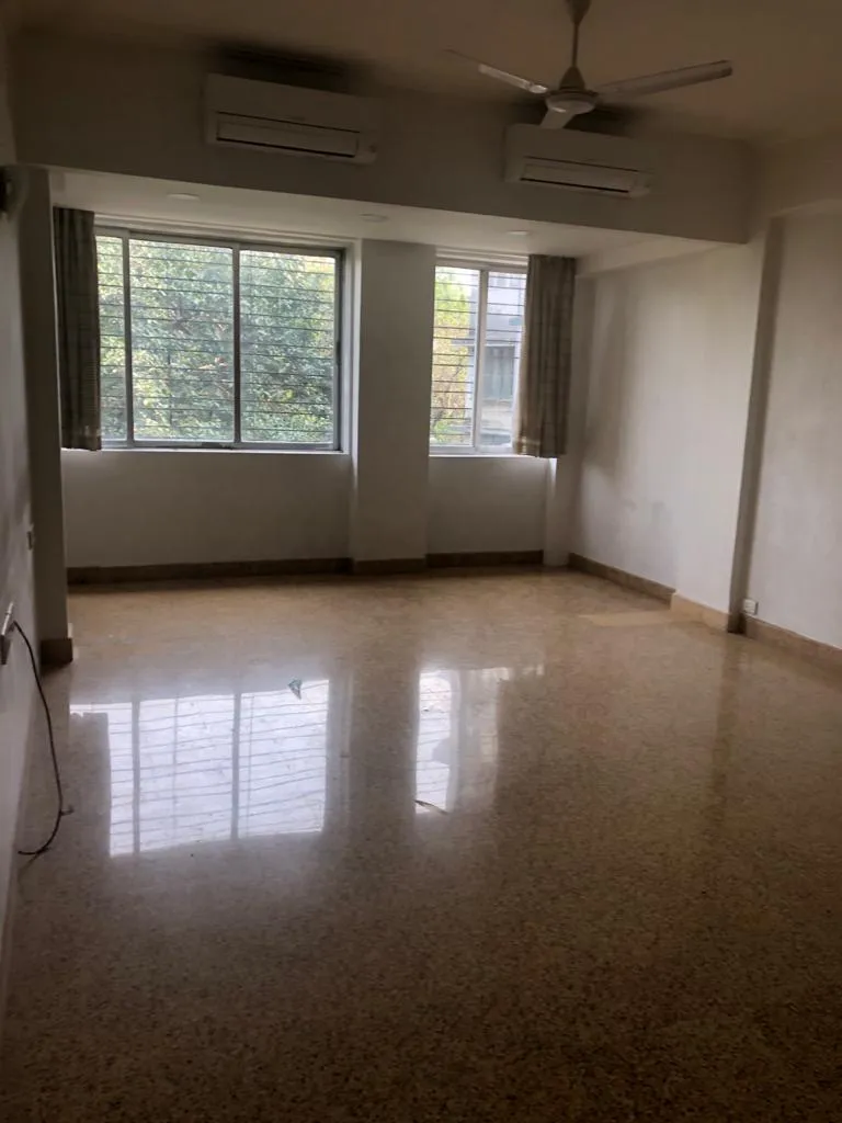 2½ BHK Flats on Rent in Shyam Niwas, Breach Candy