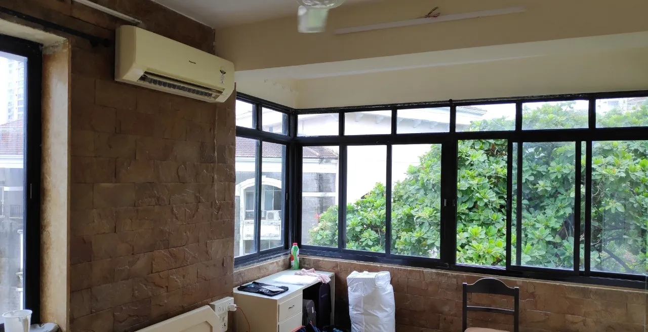 2 BHK Flats for Sale in Sunita Apartment, Peddar Road