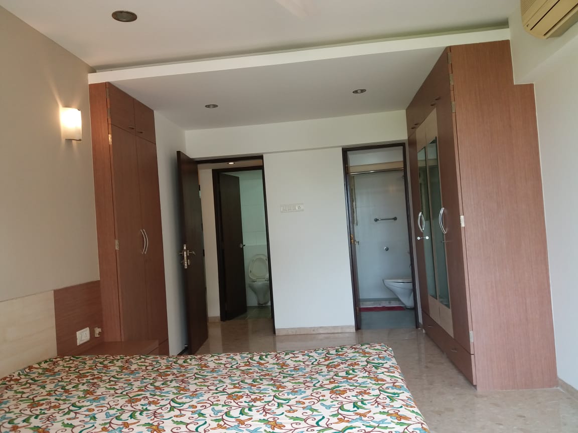 Building1 - Colombia, Bandra West