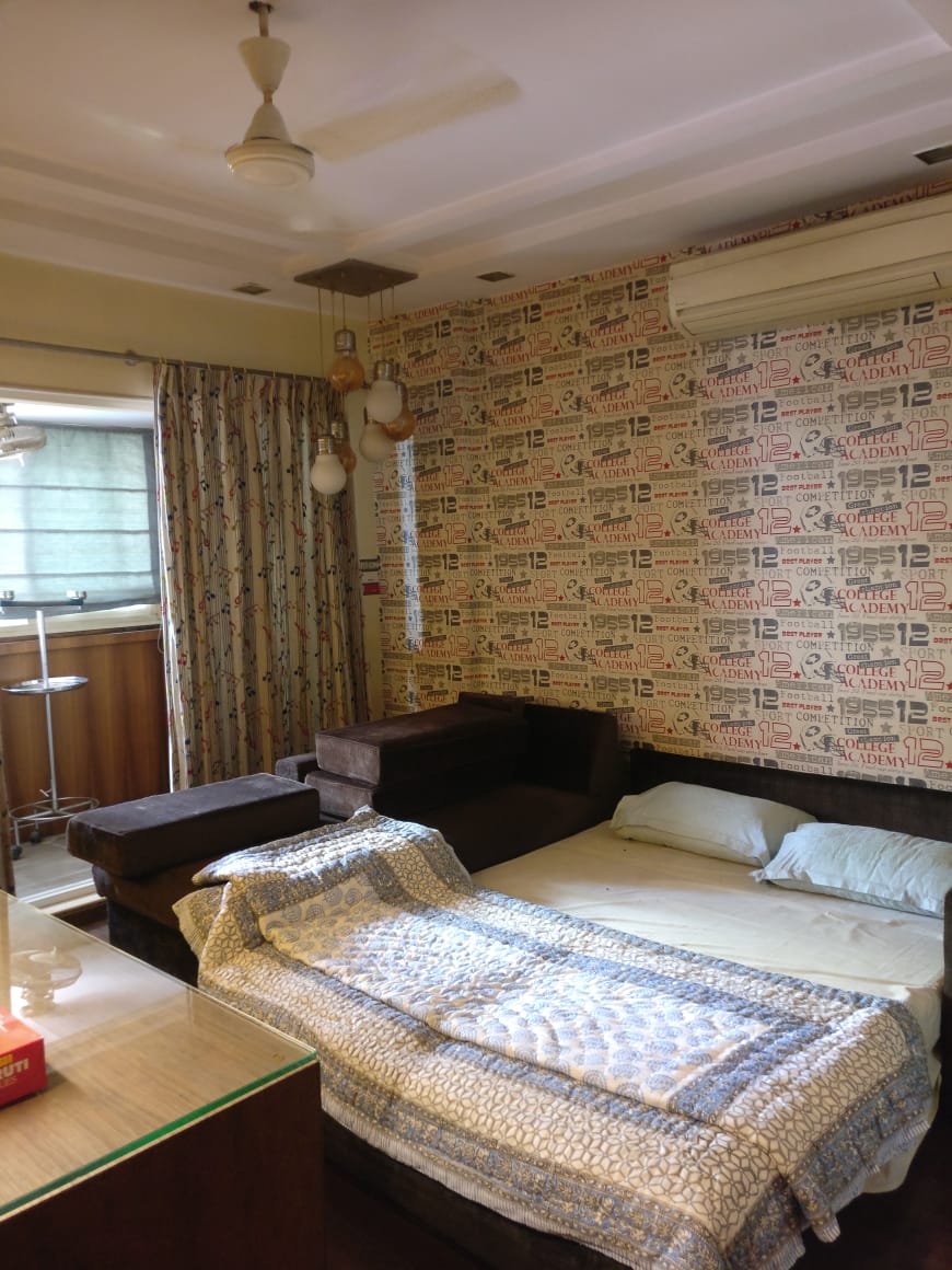 Bedroom 3 - Hashu Niwas, Bandra West