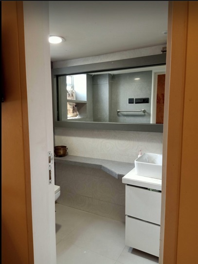 Master Bathroom - Superstar, Bandra West