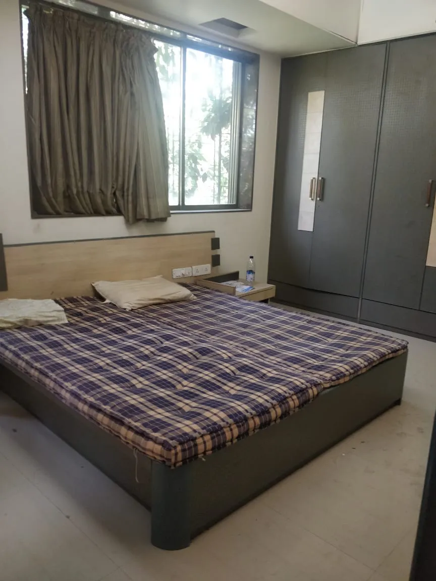 3 BHK Flats on Rent in Maheshwar Darshan, Santacruz West