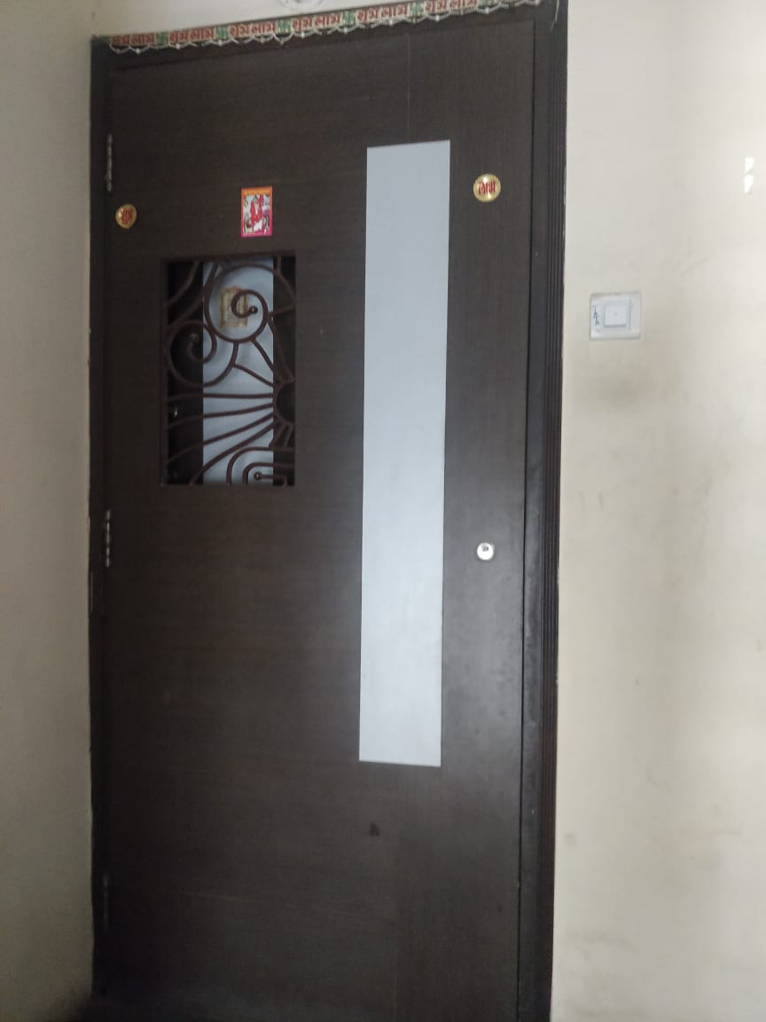 4 Maheshwar Darshan, Santacruz West — for Sale — photo 1