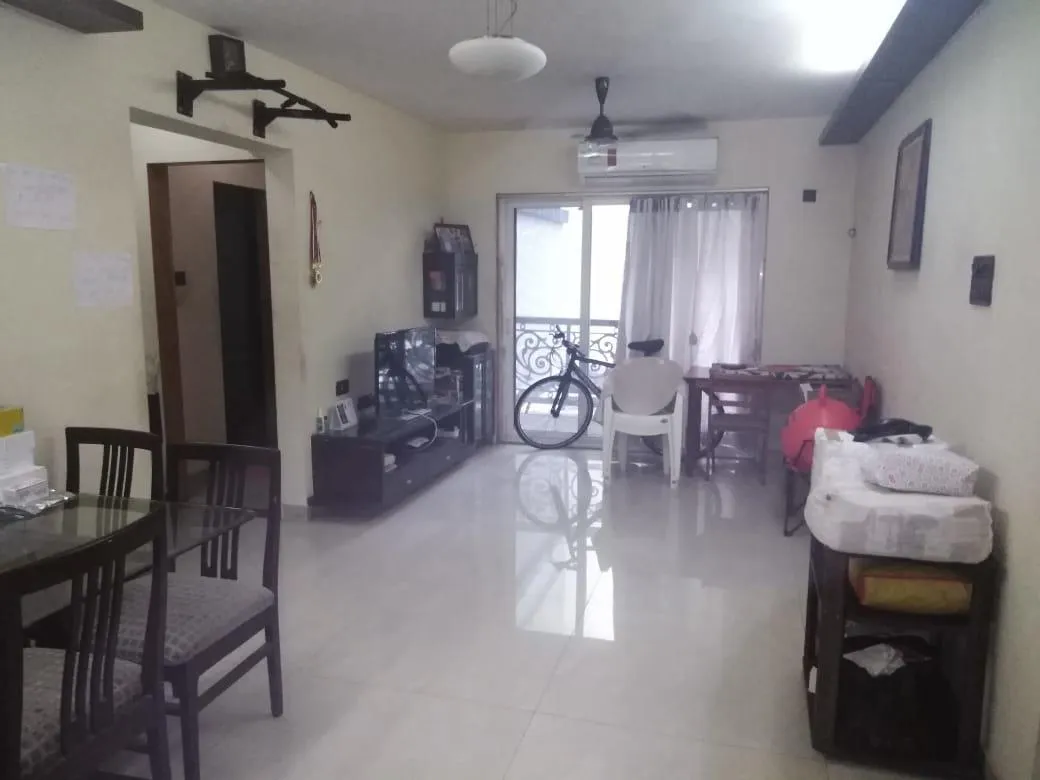 2 BHK Flats on Rent in Juhu Breeze CHS, Santacruz West
