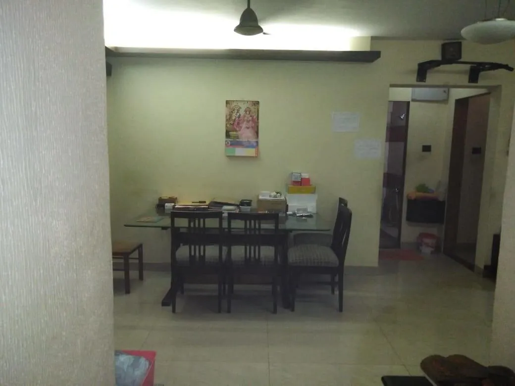 2 BHK Flats on Rent in Juhu Breeze CHS, Santacruz West