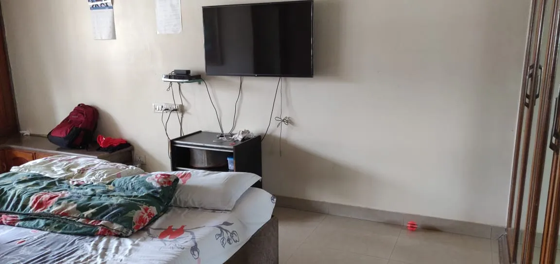 3 BHK Flats on Rent in New Virendra, Khar West