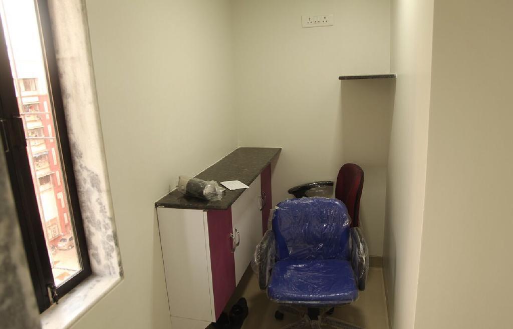 Office Space Fully Furnished in Cosmos Plaza , Andheri West