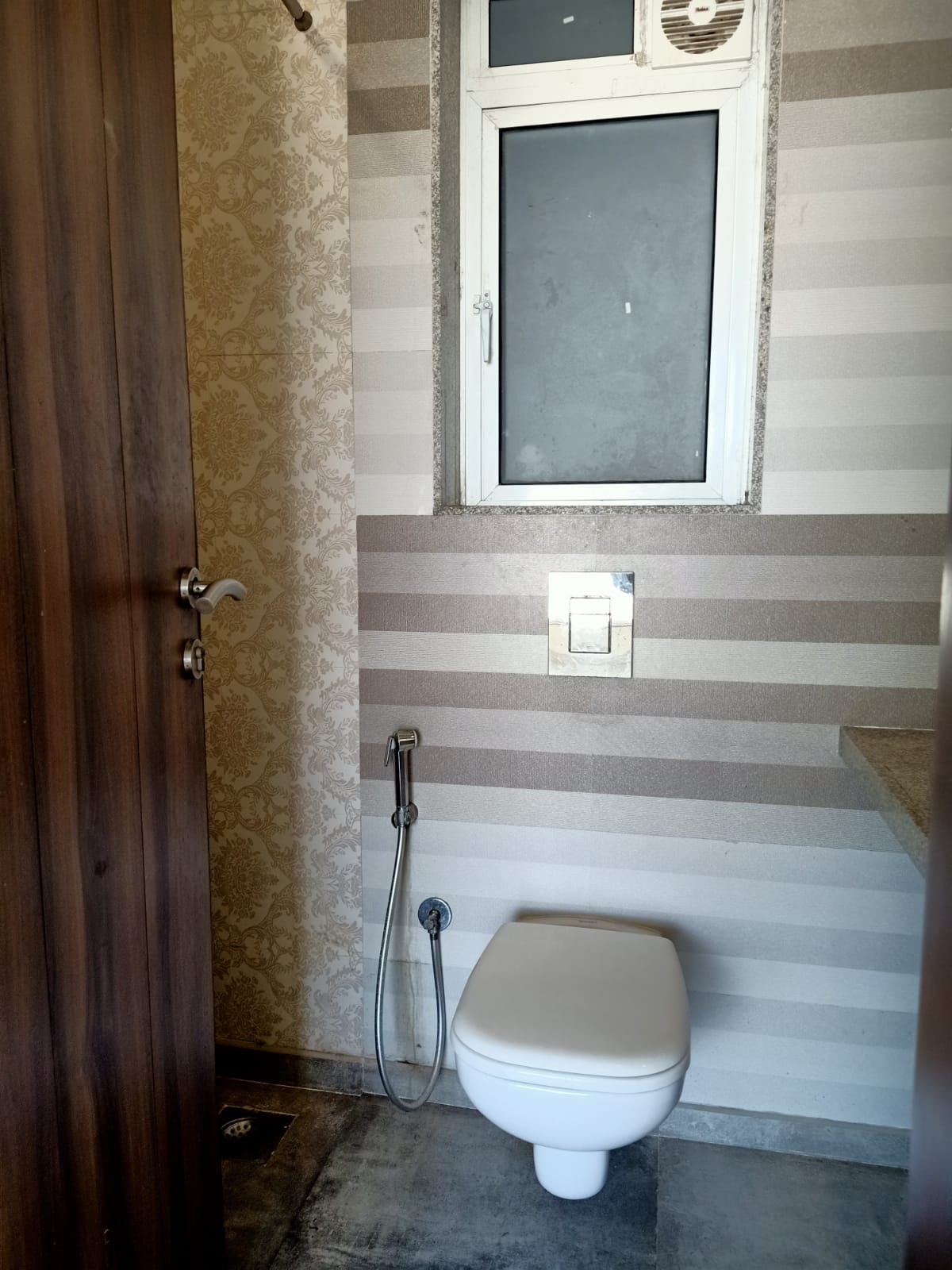 9 - Supreme 19, Andheri West