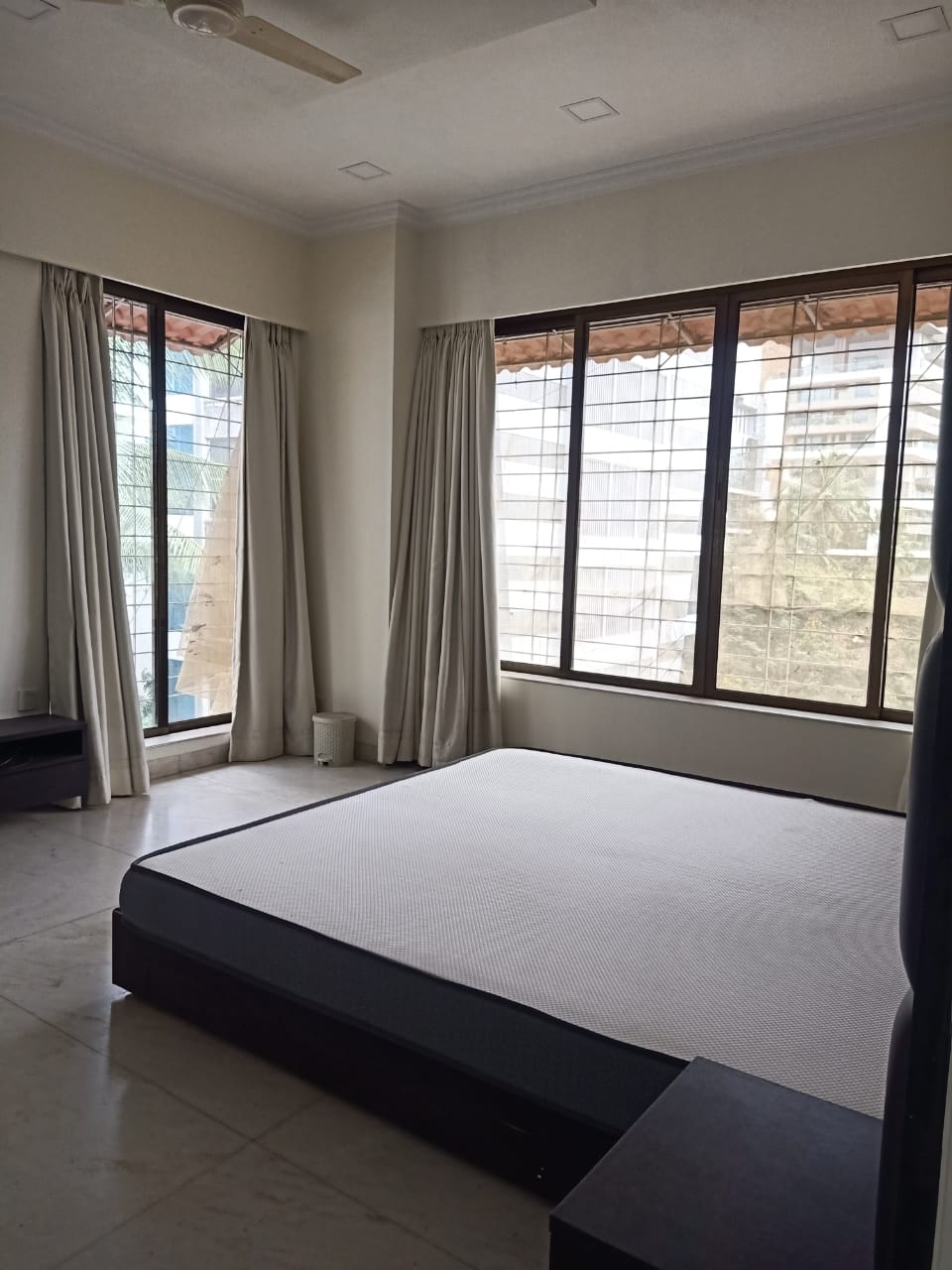 10 - Pals, Bandra West