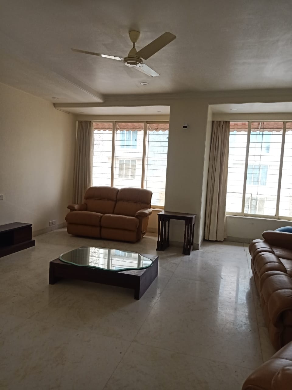 11 - Pals, Bandra West