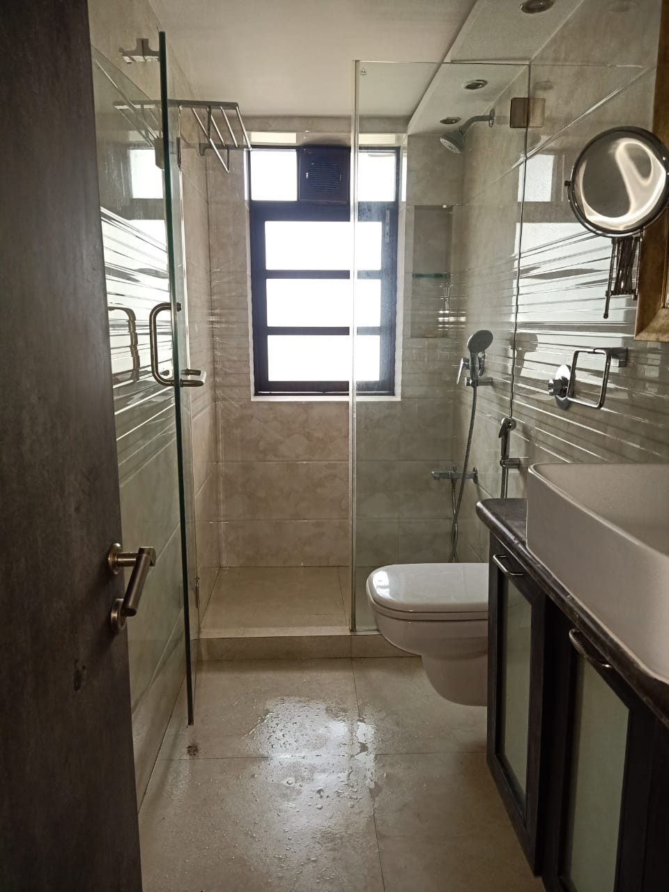 4 BHK Fully Furnished in Pals , Bandra West