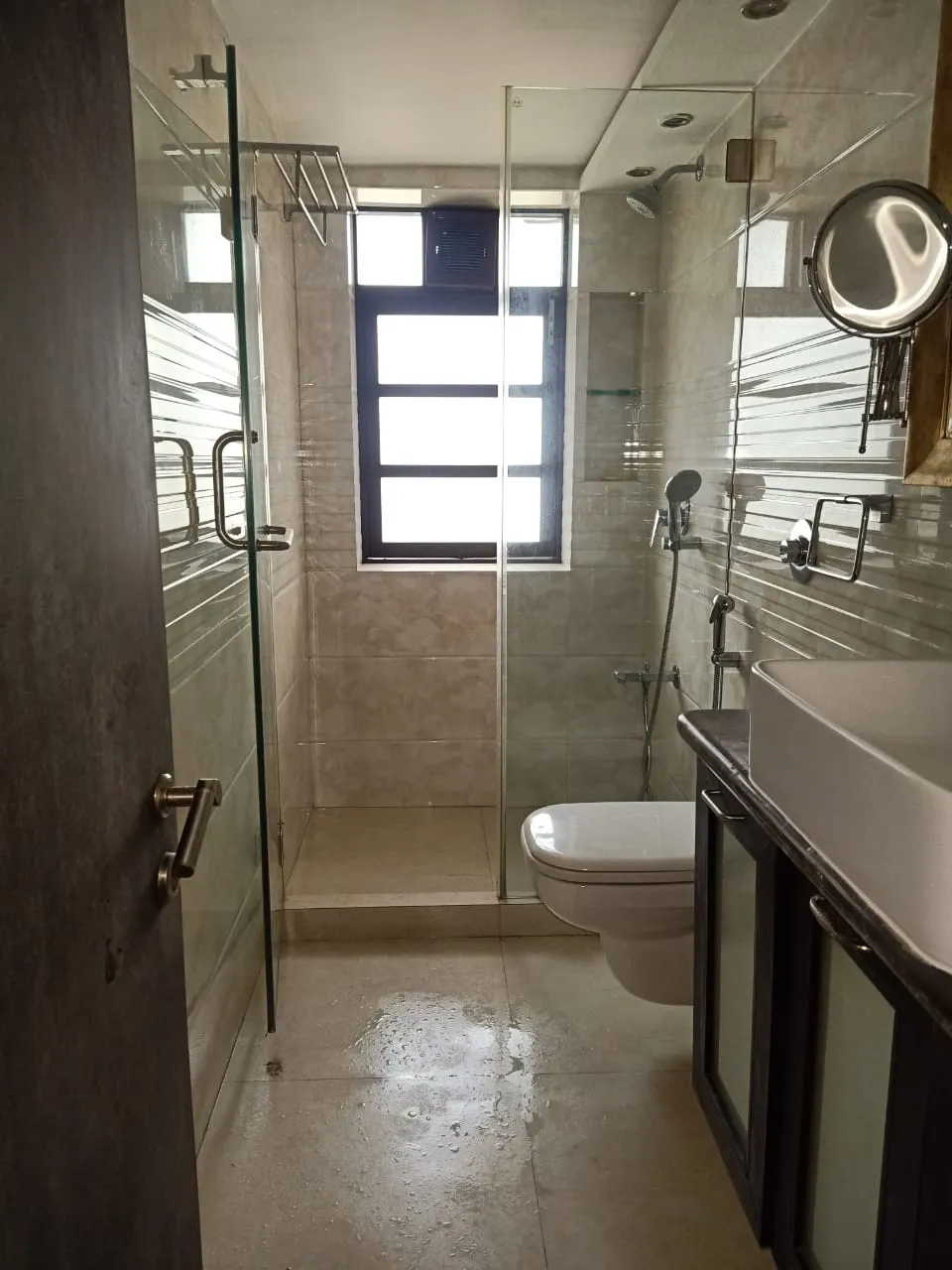 5 BHK Flats on Rent in Pals, Bandra West