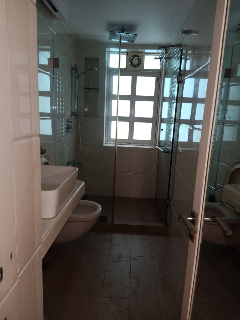 9 - Pals, Bandra West