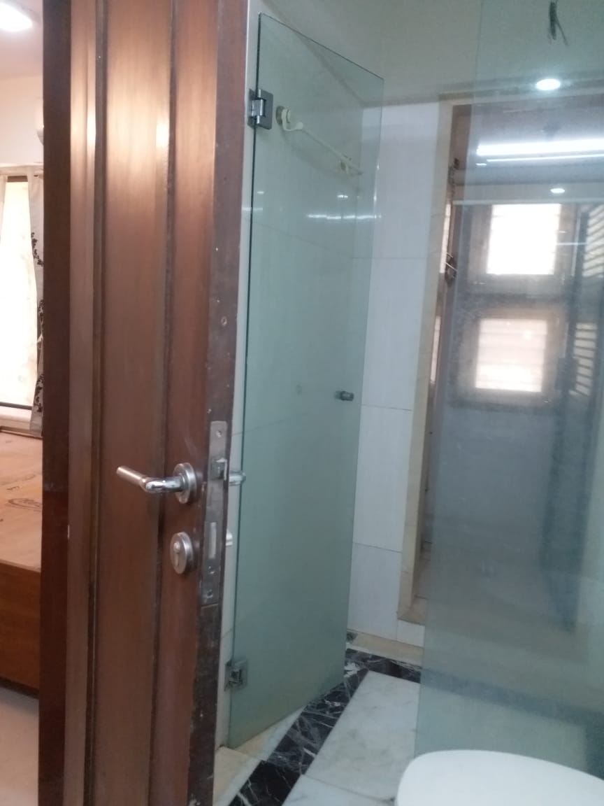 Master Bathroom - Lido Towers, Santacruz West