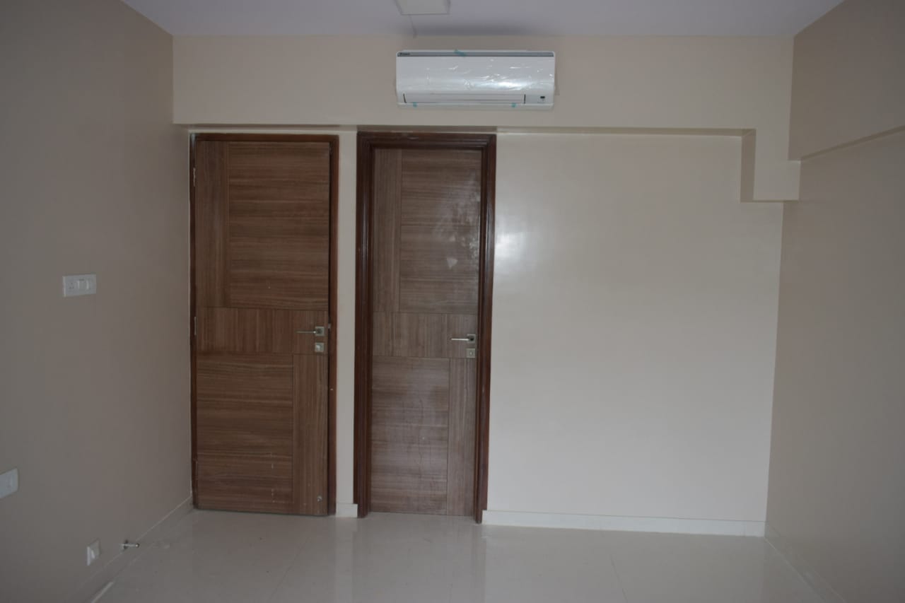 Building5 - Kabra Centroid, Santacruz East