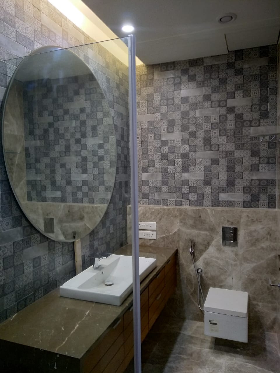 Master Bathroom - Omkar 1973, Worli