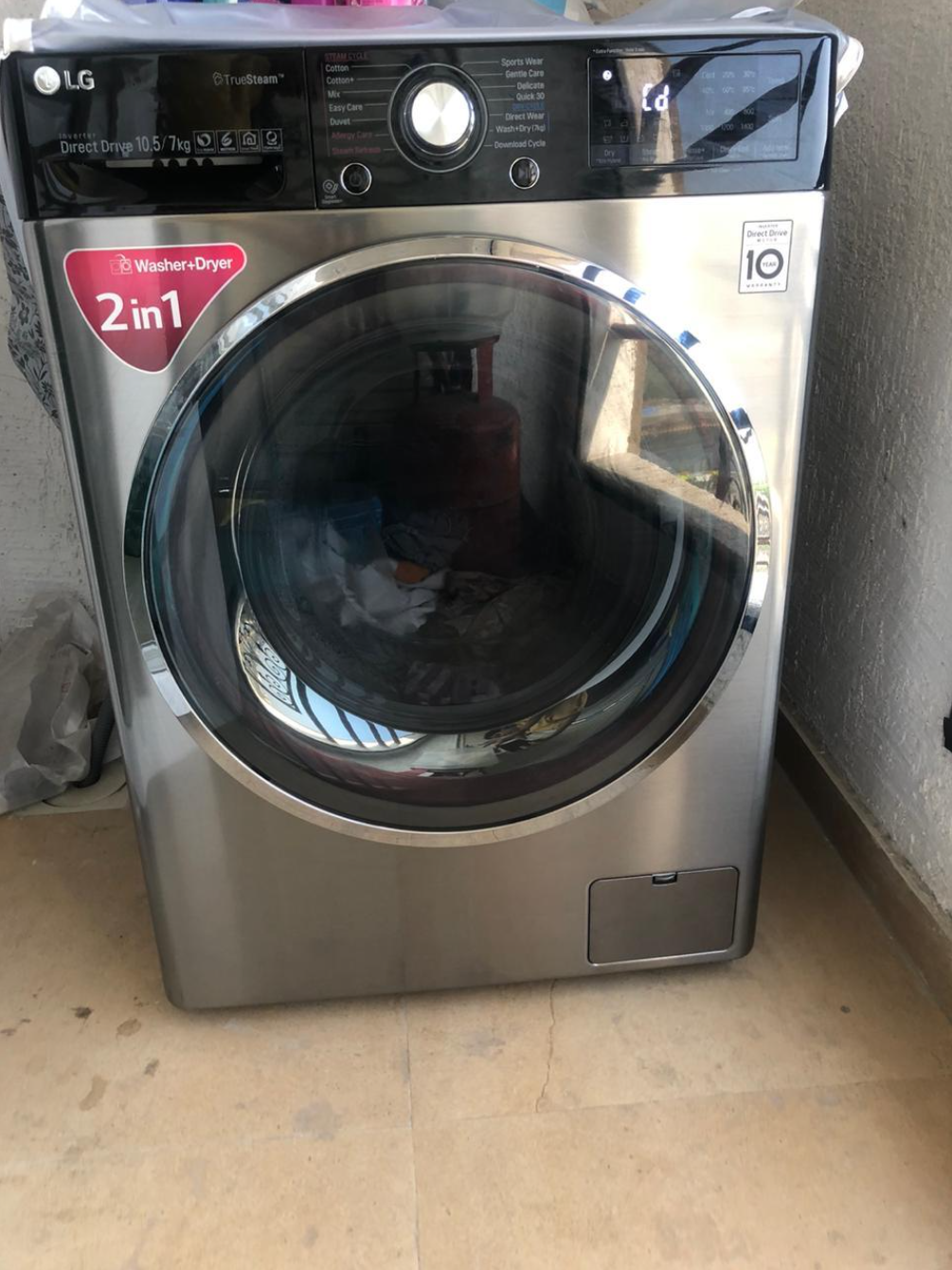 17 - Kanakia Paris, Bandra East