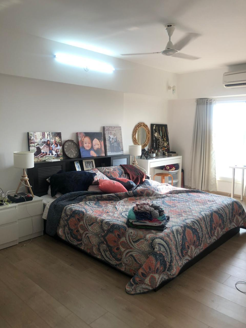 18 - Kanakia Paris, Bandra East