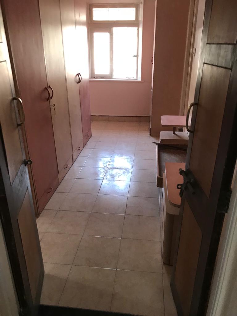 3 BHK Unfurnished in Jer Mansion , Marine Lines