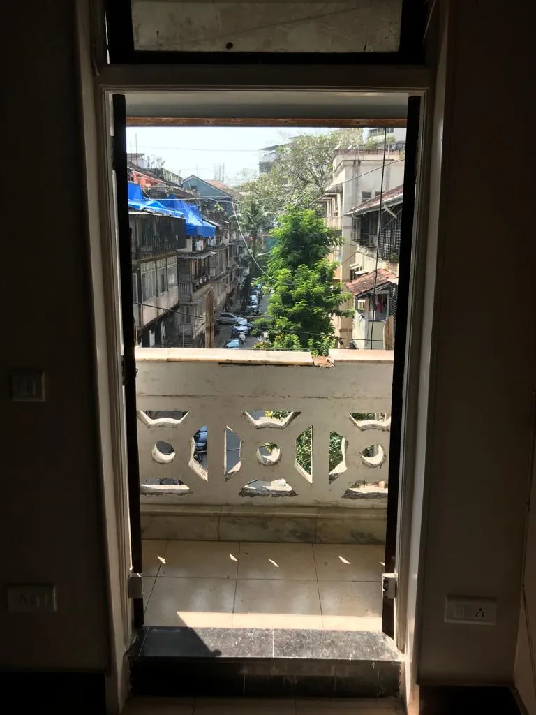 3 BHK Flats on Rent in Jer Mansion, Marine Lines