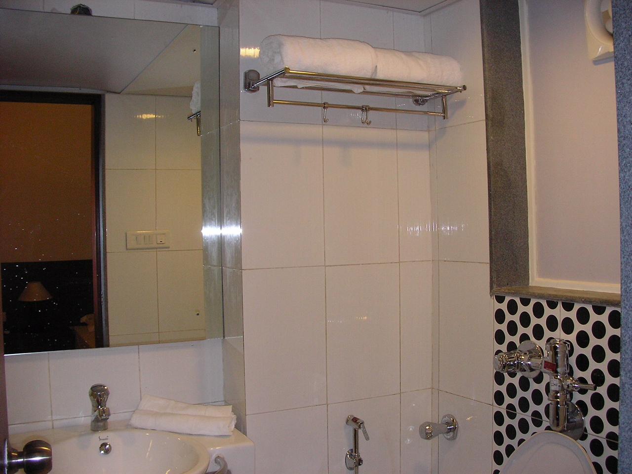 2 BHK DSK Madhuban, Andheri East — for Rent — photo 7