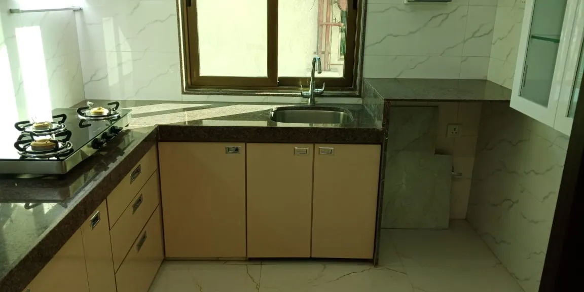 2 BHK Flats on Rent in Midsummer, Santacruz West