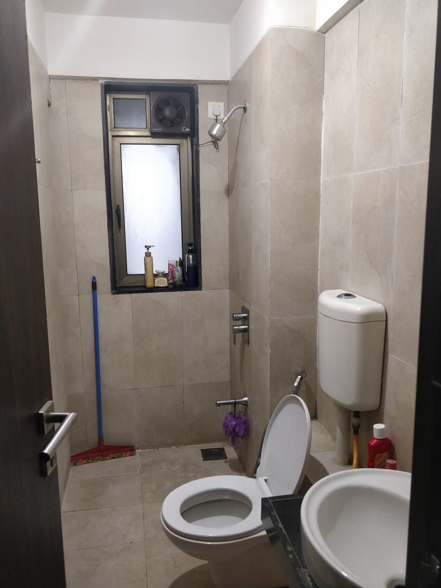 Bathroom 2 - Runwal Symphony, Santacruz East