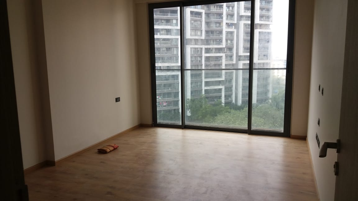 Building9 - Rustomjee Seasons, Bandra East