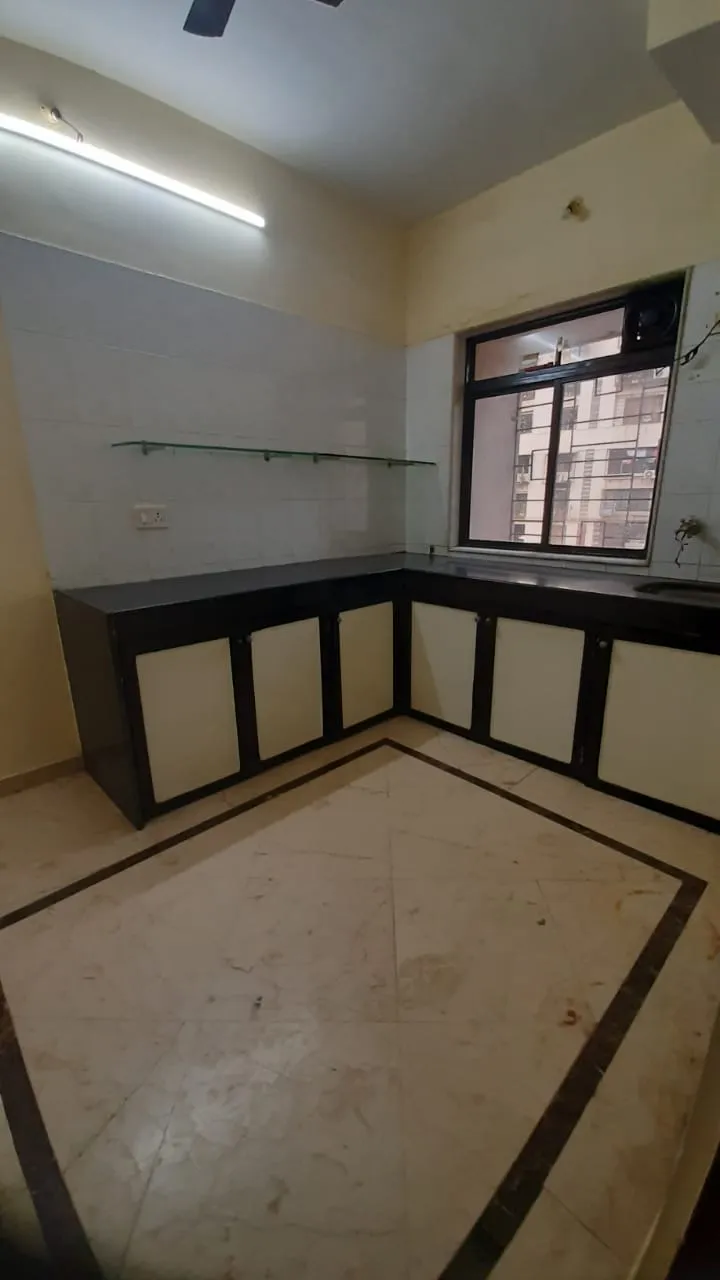 2 BHK Flats on Rent in Dheeraj Gaurav II, Andheri West