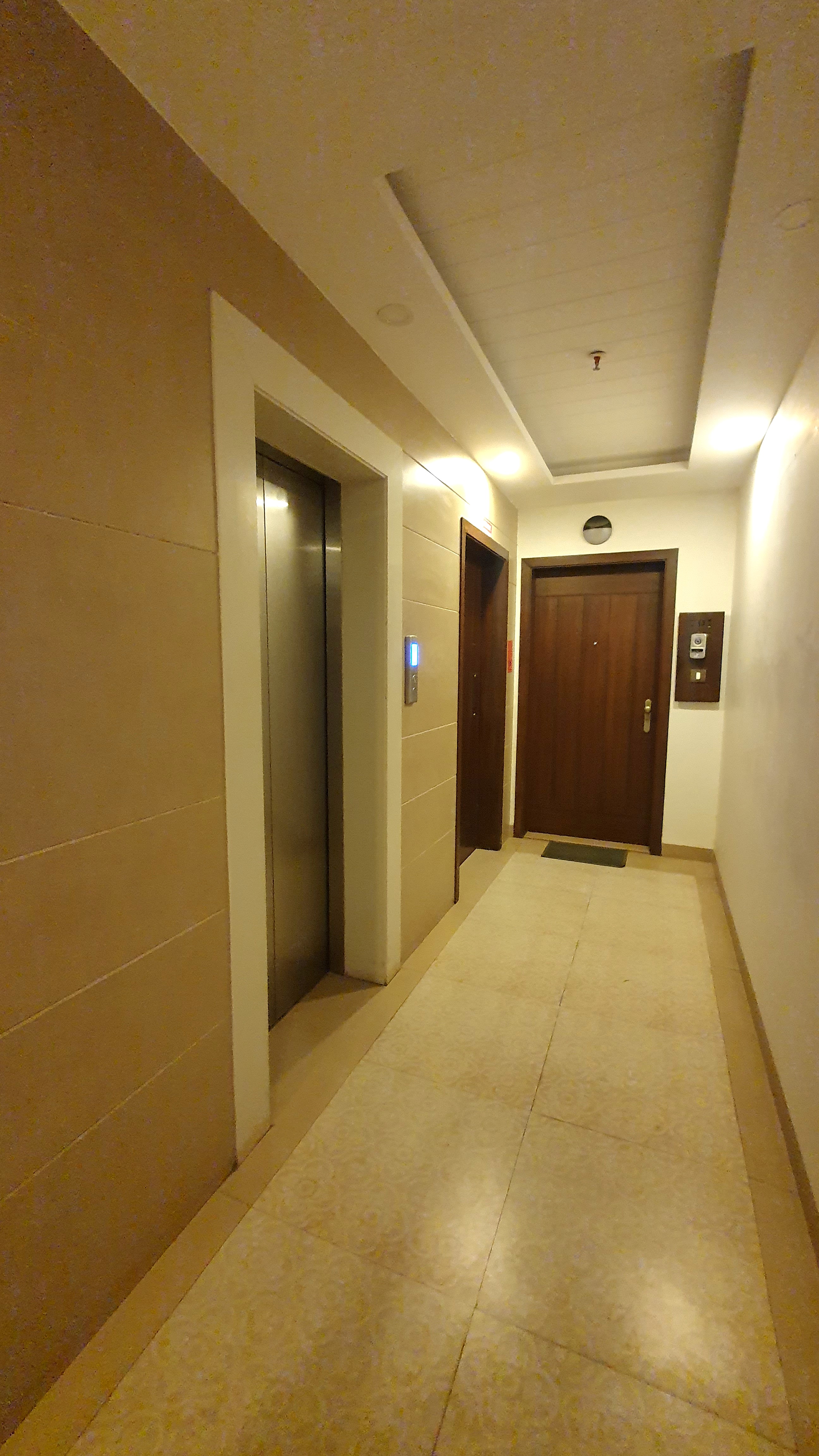 18 - Windsor, Bandra West