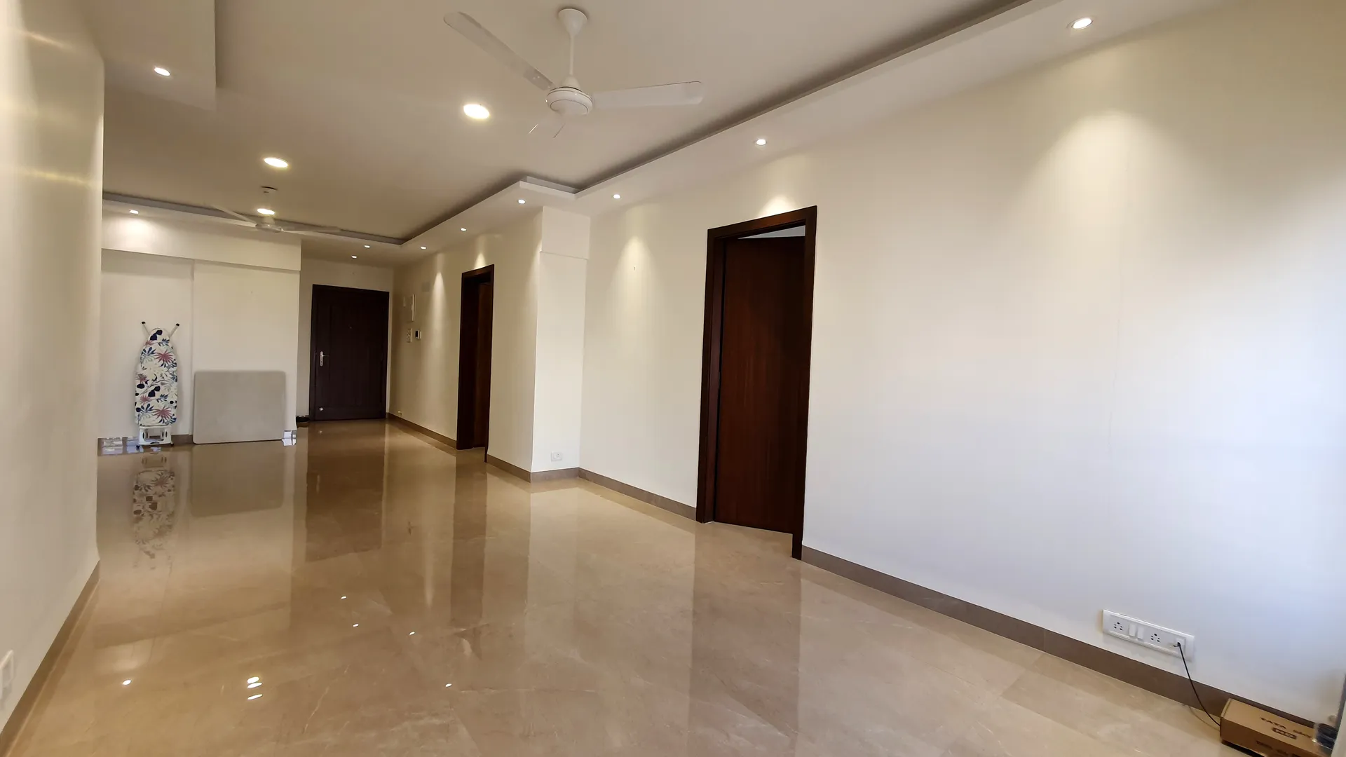 3 BHK Offices on Rent in Windsor, Bandra West