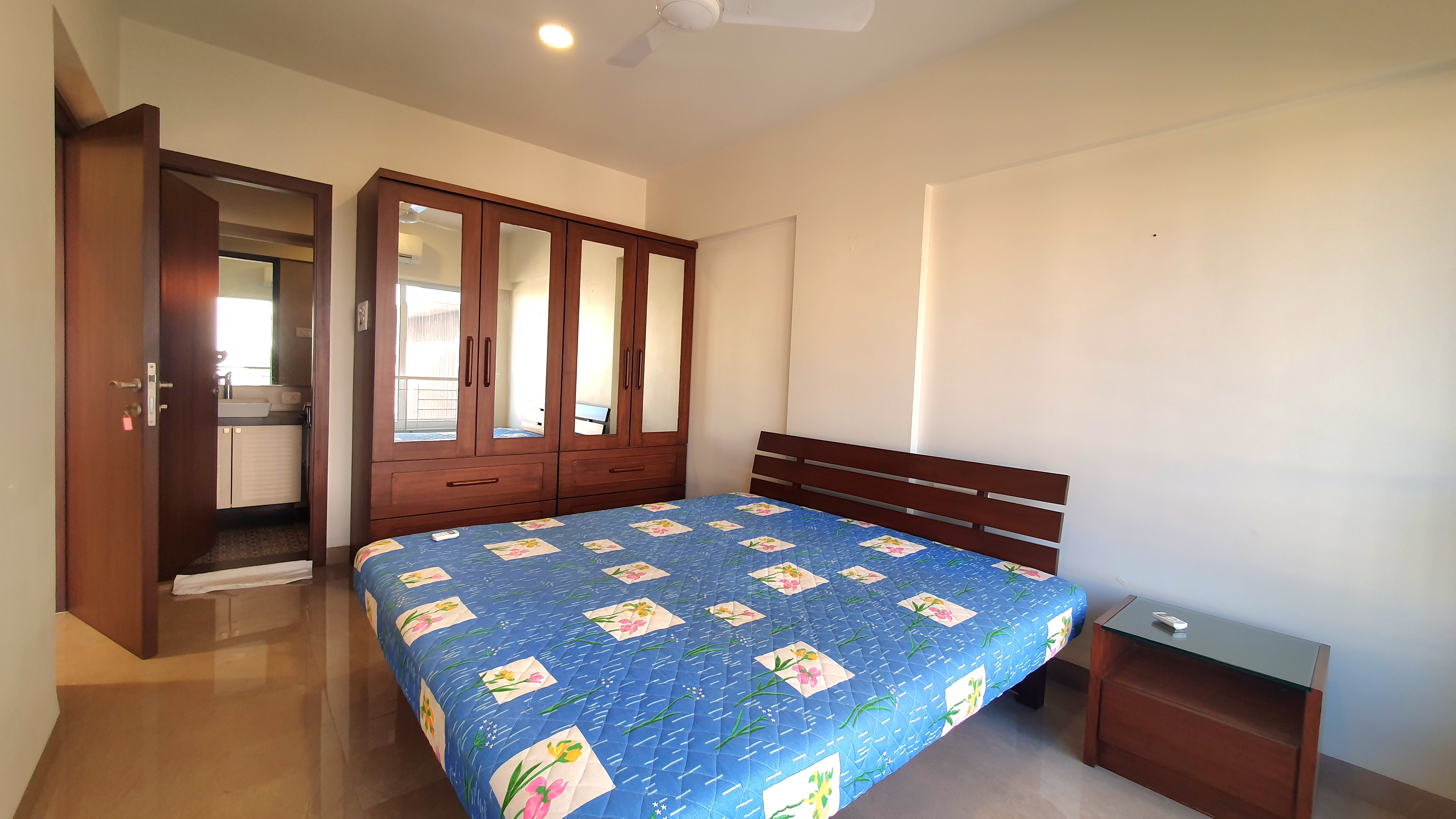 9 - Windsor, Bandra West