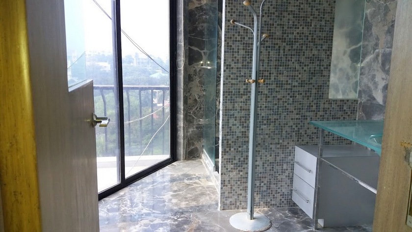 Bathroom 4 - Poonam Apartments, Juhu