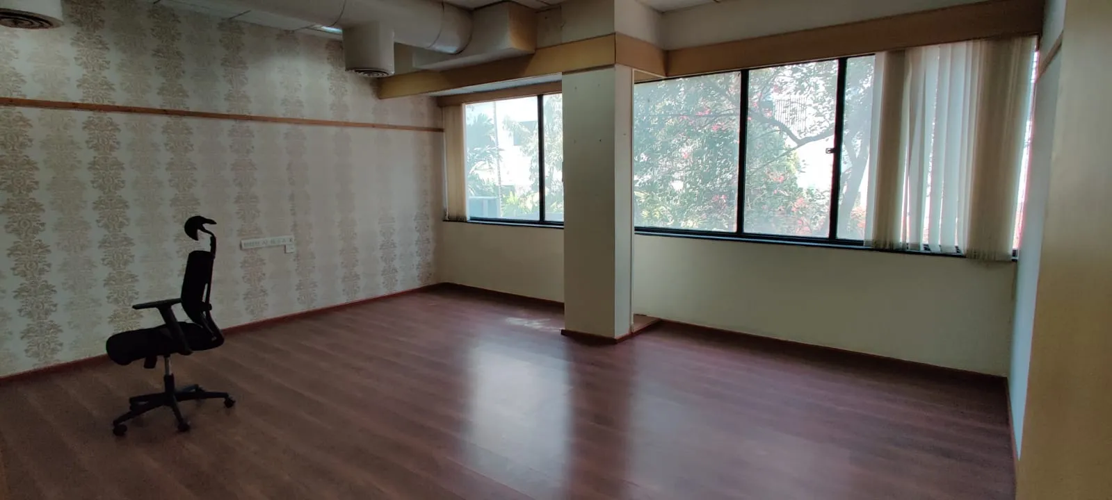 Office Space Offices on Rent in Brady Gladys Plaza, Lower Parel