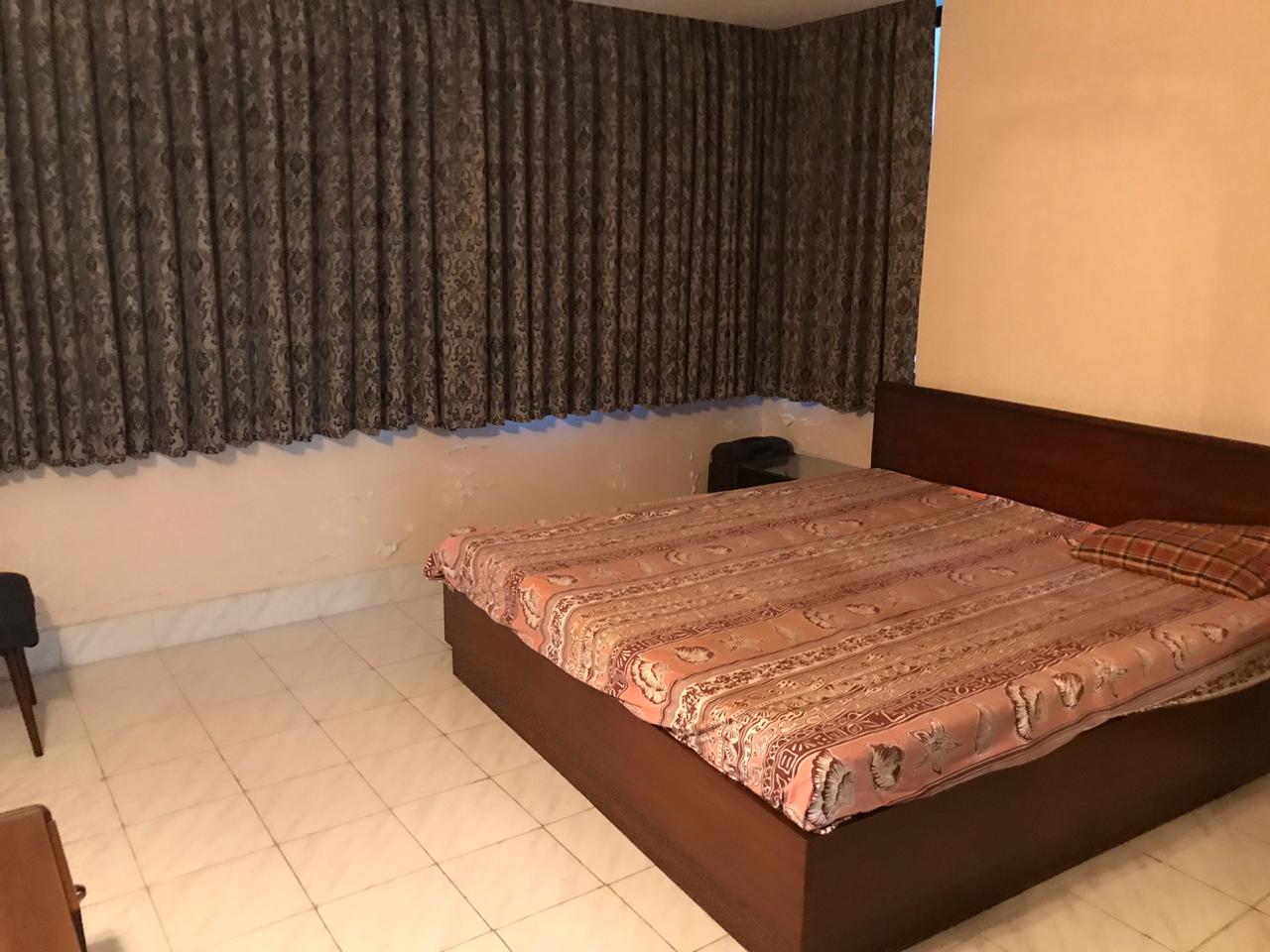 Bedroom 22 - Vaitarna, Worli