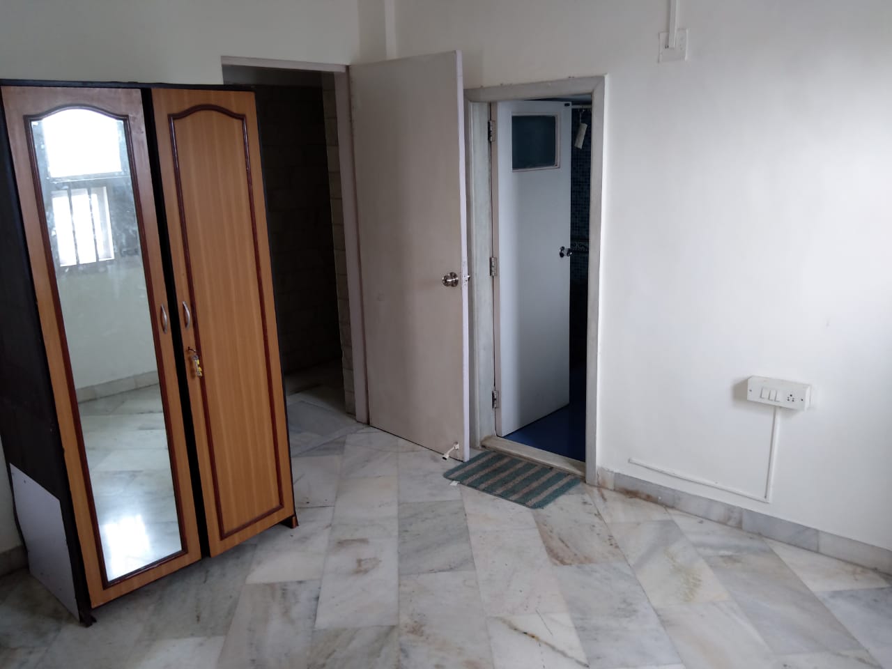 Bedroom 21 - Moru Mahal, Bandra West