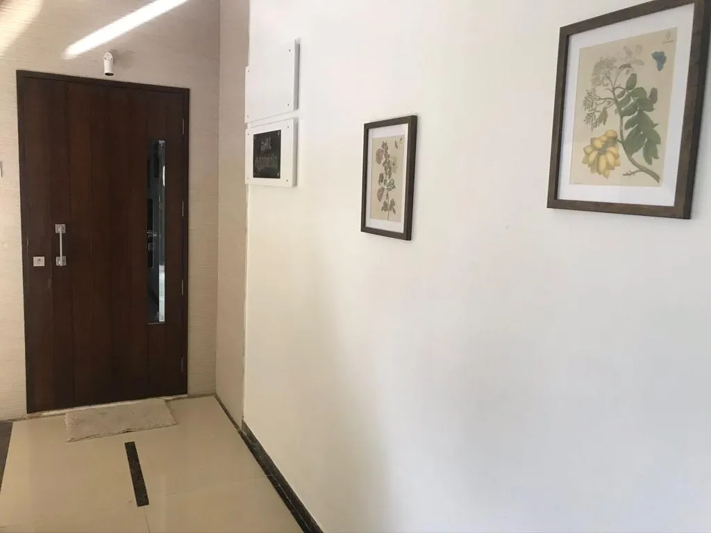 3 BHK Flats on Rent in Casablanca, Santacruz West