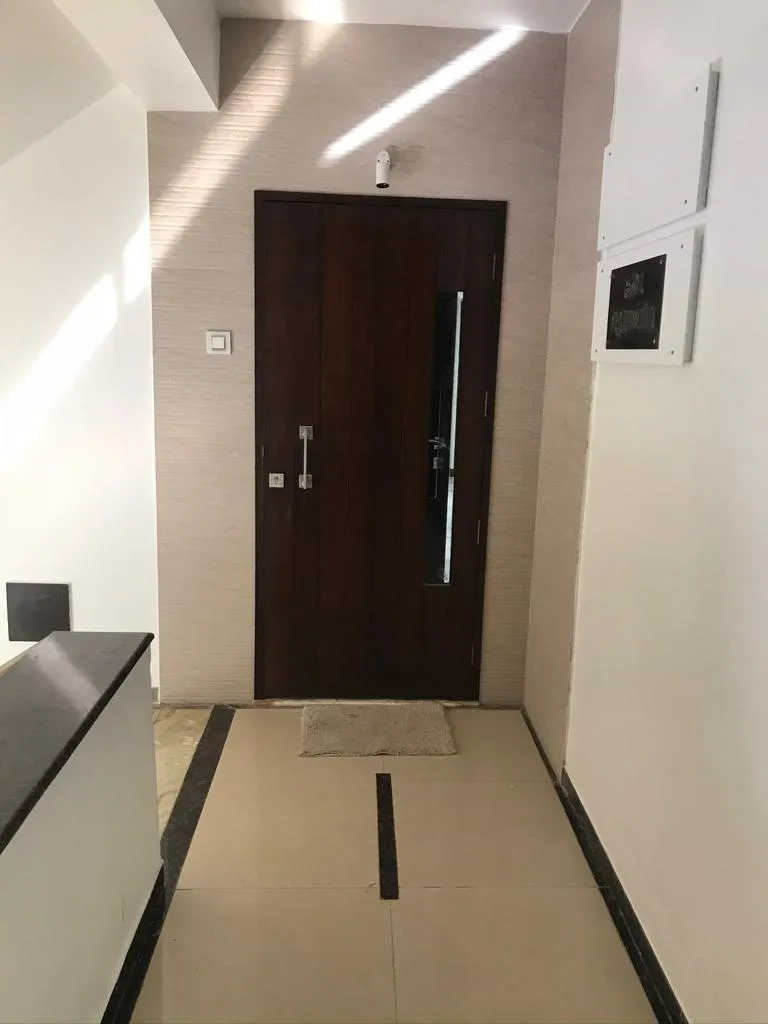 3 BHK Flats on Rent in Casablanca, Santacruz West