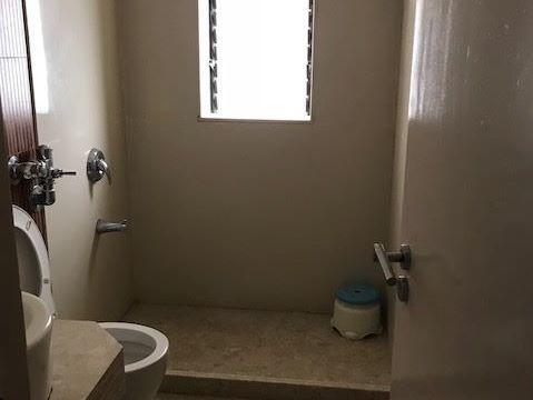 Bathroom 2 - Kalpataru Estate, Andheri East
