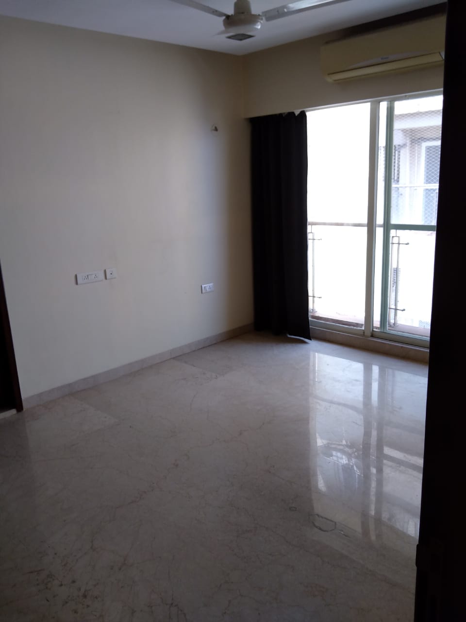 Bedroom 21 - Uday Bhanu, Santacruz West