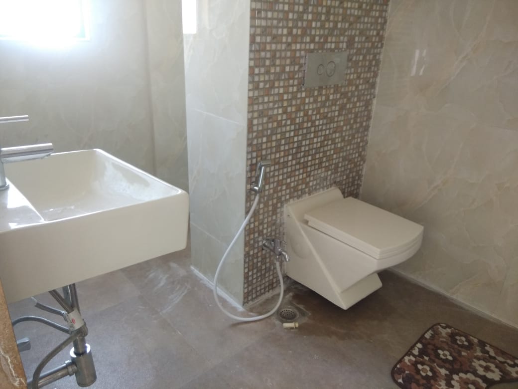 Bathroom 2 - Jal Sagarika, Bandra West