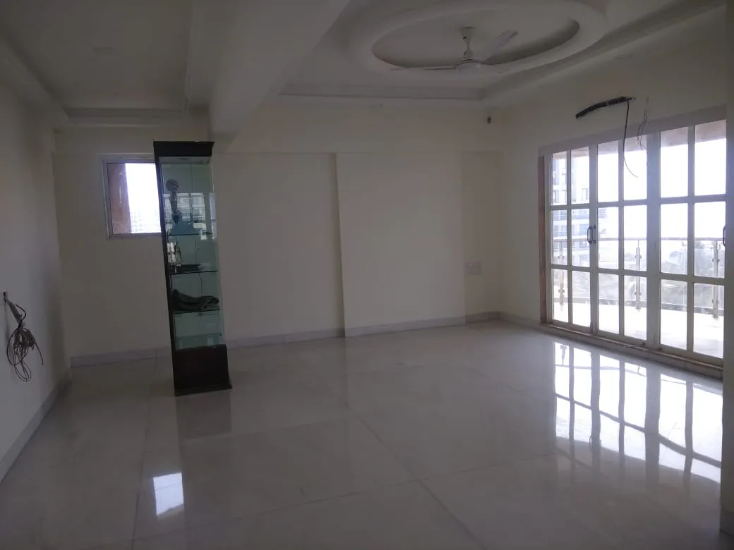1 BHK Flats for Sale in Jal Sagarika, Bandra West