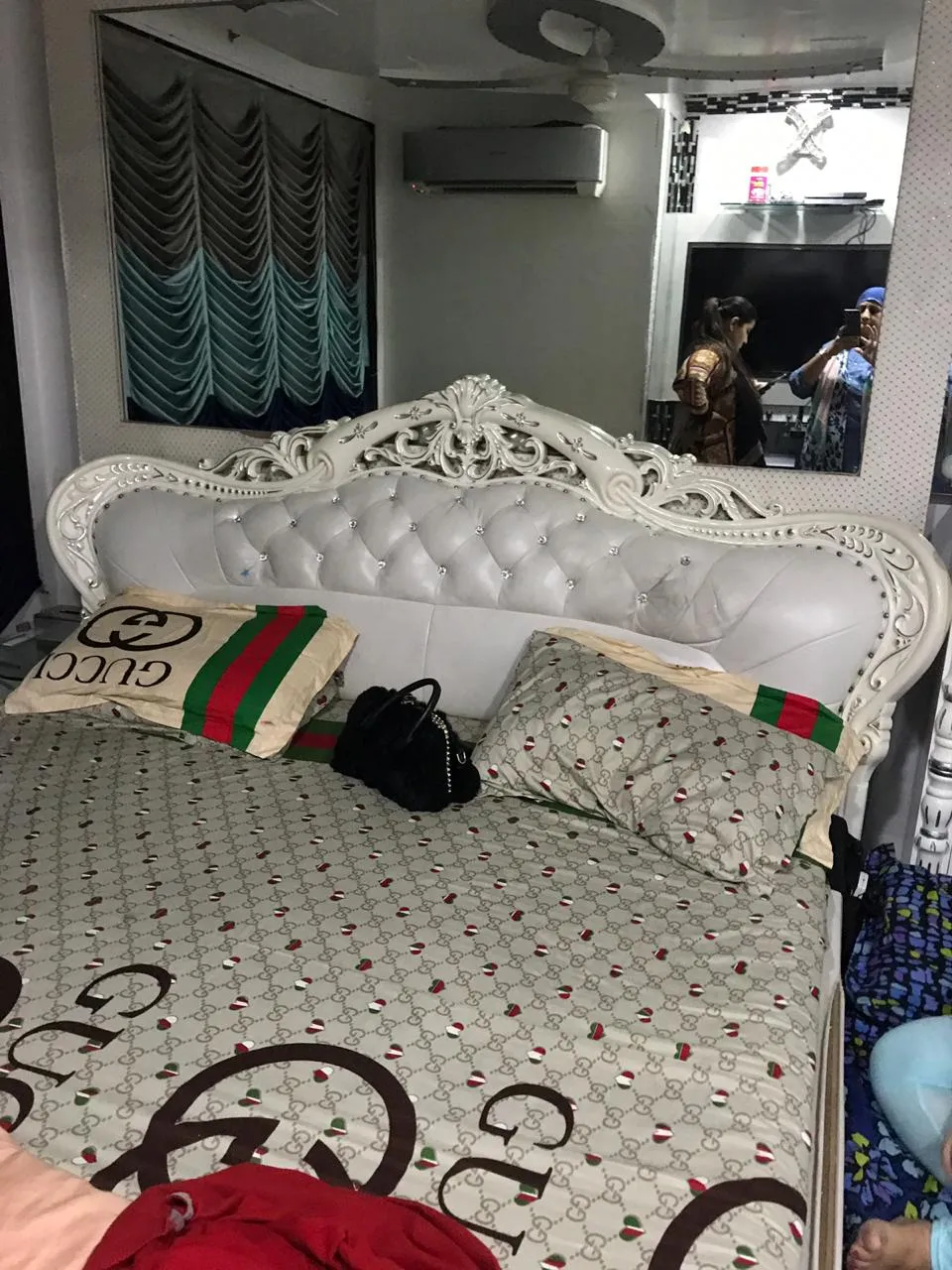 2 BHK Flats on Rent in Chand Society, Juhu