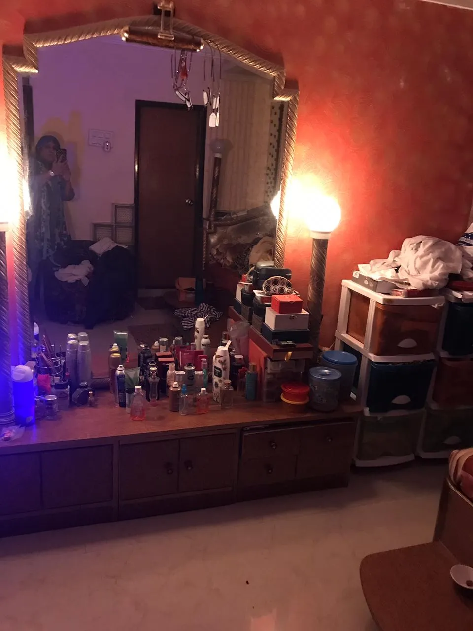 2 BHK Flats on Rent in Chand Society, Juhu